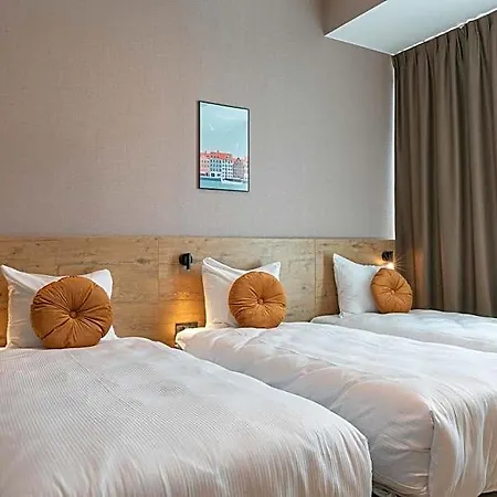 Distrikt Amsterdam Hotel 3*
