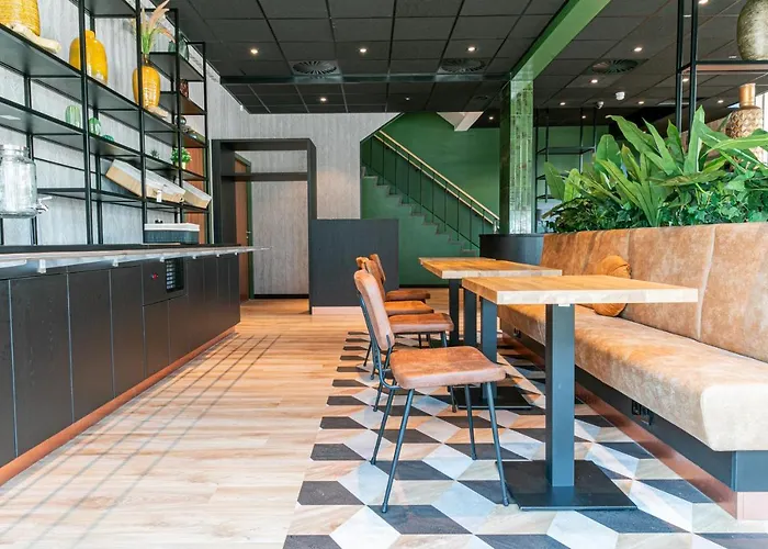 Distrikt Amsterdam מלון 3*