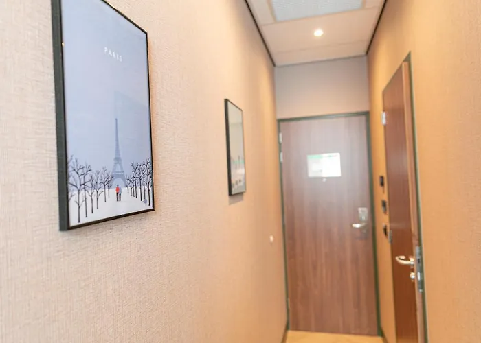 Distrikt Amsterdam מלון 3*