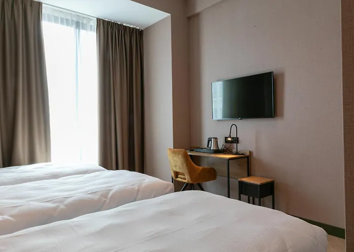 Distrikt Amsterdam מלון 3*